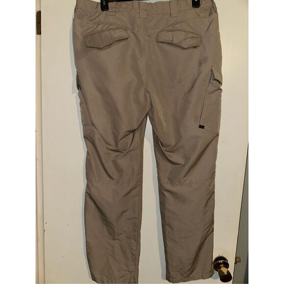 5.11 Tactical Meridian Pants Mens 40 x 32 Kangaroo Cargo Pockets High Performanc - Picture 3 of 7